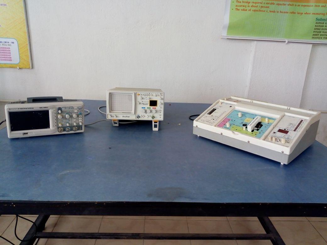 Chaibasa Engineering College, Techno India Group laboratories photo 6